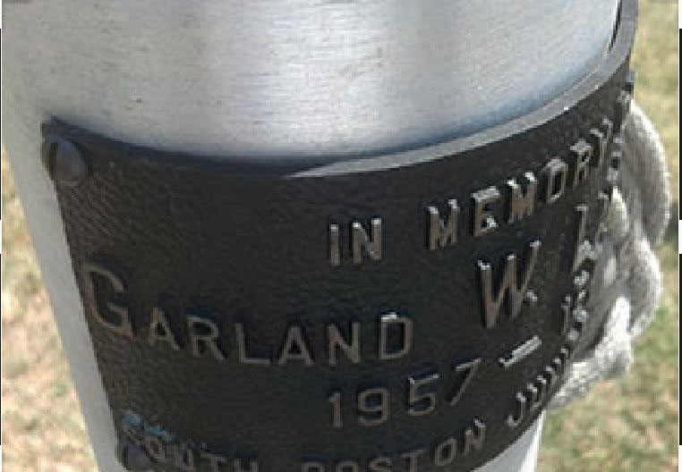 FlagPole Plaques, Curved Pole Plaques