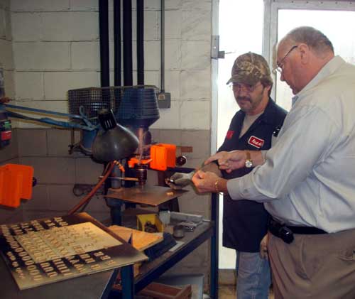 cast bronze plaques manufacturer