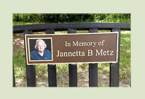 bench plaque, bronze bench plaque,  memorial bench plaques, photo bench plaques